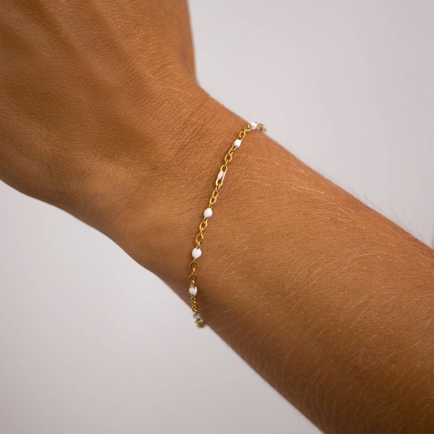 18K Gold PVD Stainless Steel White Confetti Chain Bracelet: Stainless