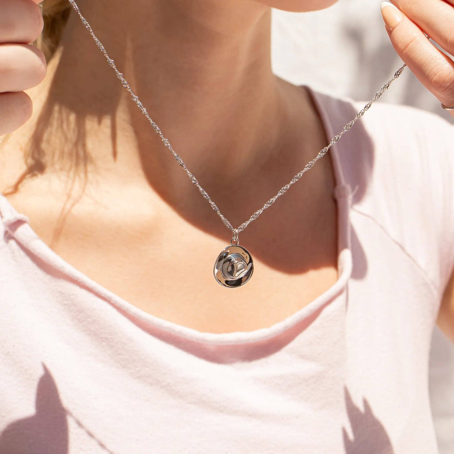 Twisted Gold Beauty Necklace