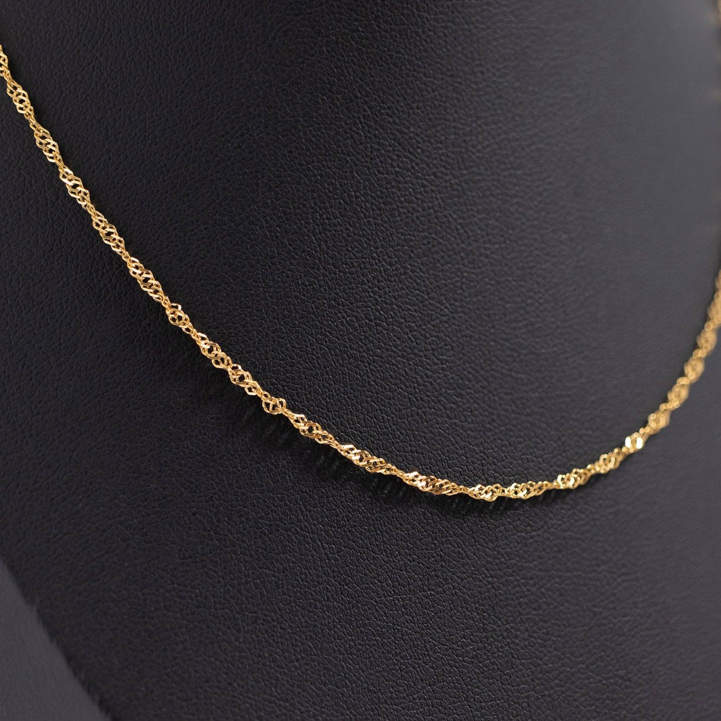 Twisted Gold Beauty Necklace
