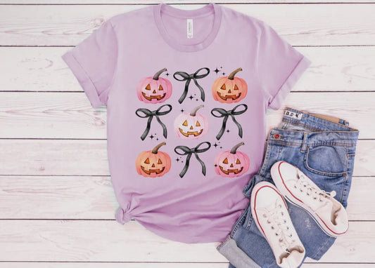 Jack-o-Lantern and Bows Halloween Graphic T-shirt: Medium Lilac Tee