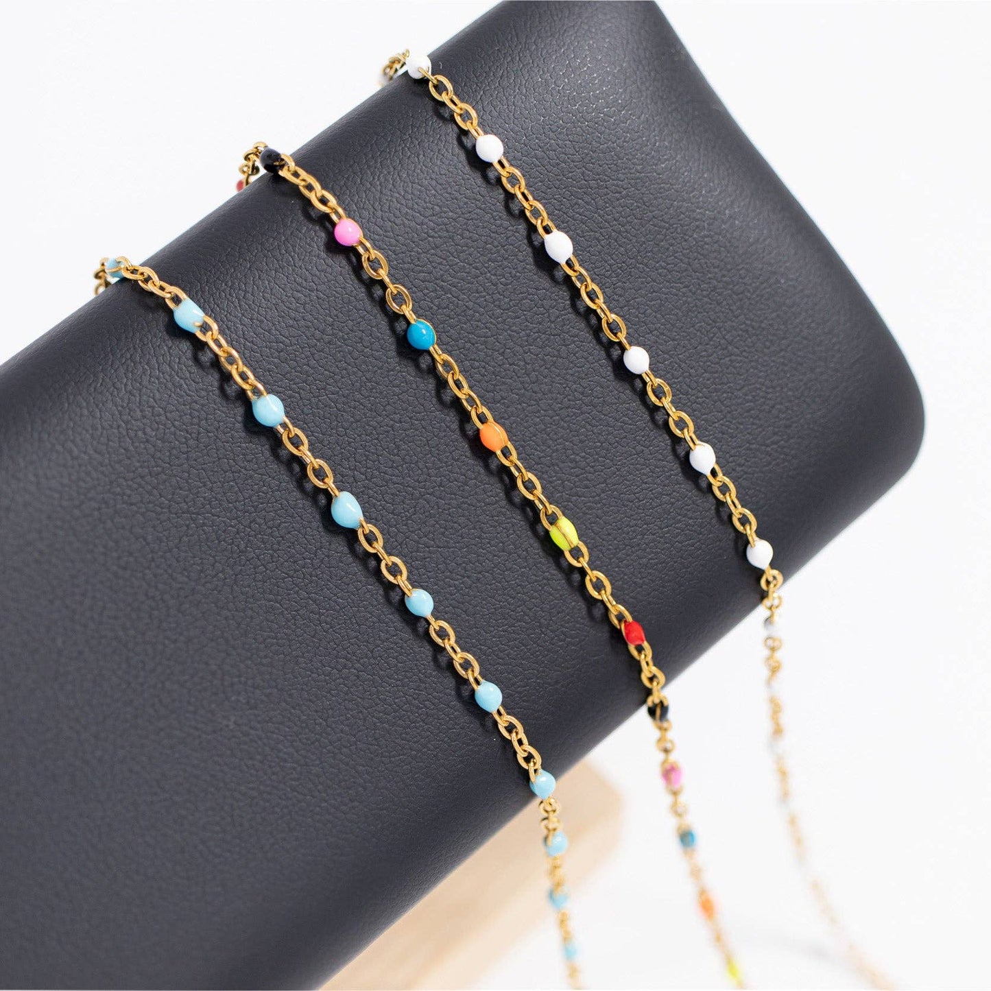 18K Gold PVD Stainless Steel White Confetti Chain Bracelet: Stainless