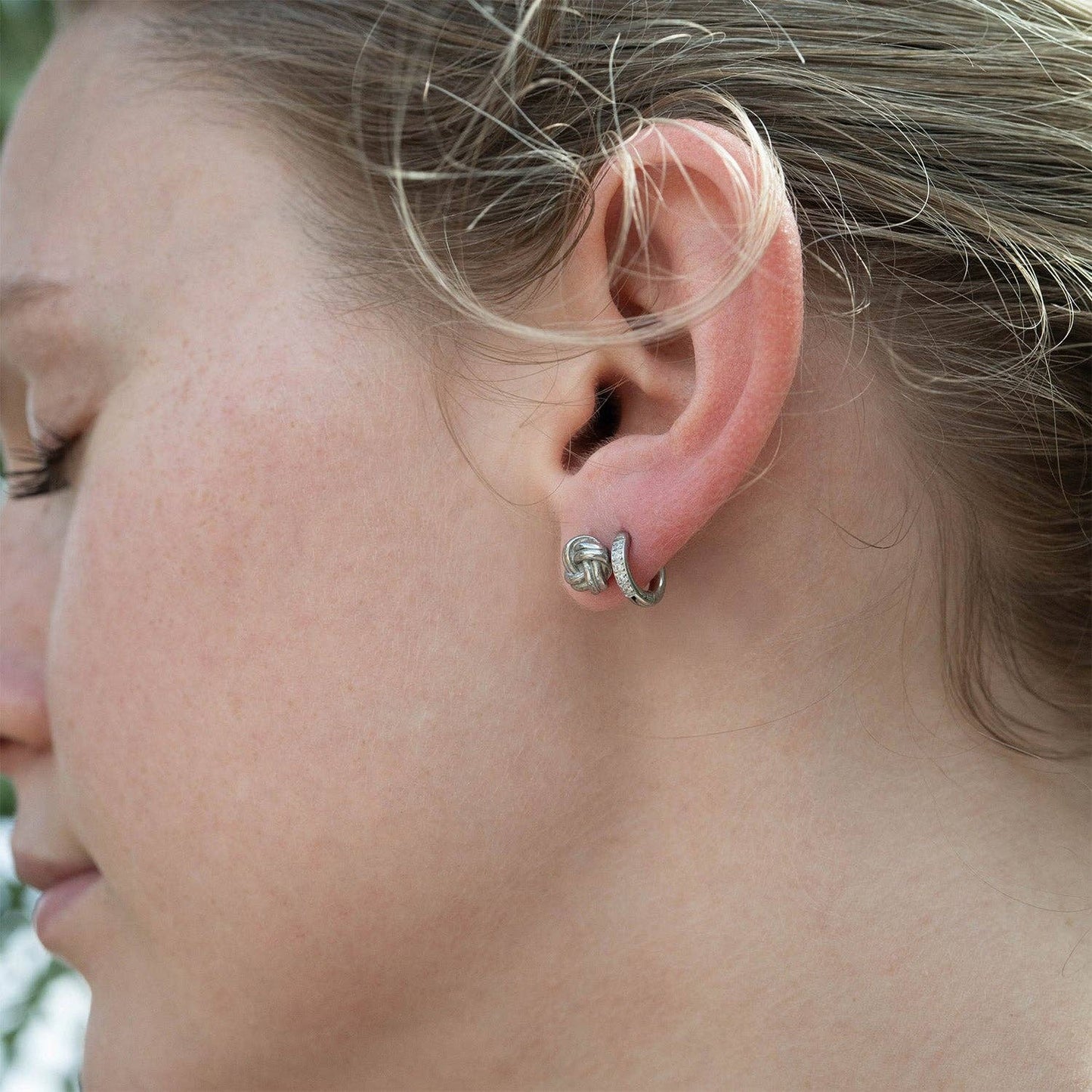 Small Hug Earrings