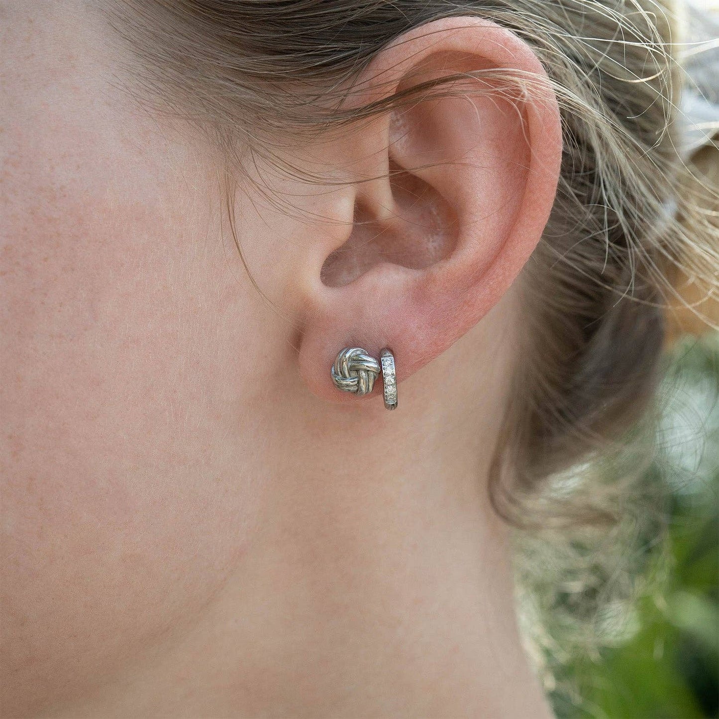 Small Hug Earrings