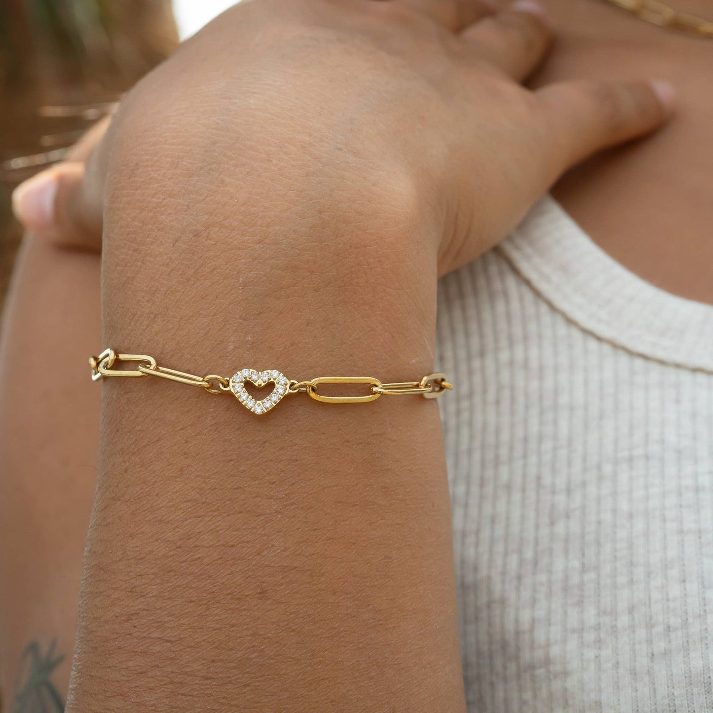 18K Gold PVD Stainless Steel "Heart" Paperclip Bracelet: Gold