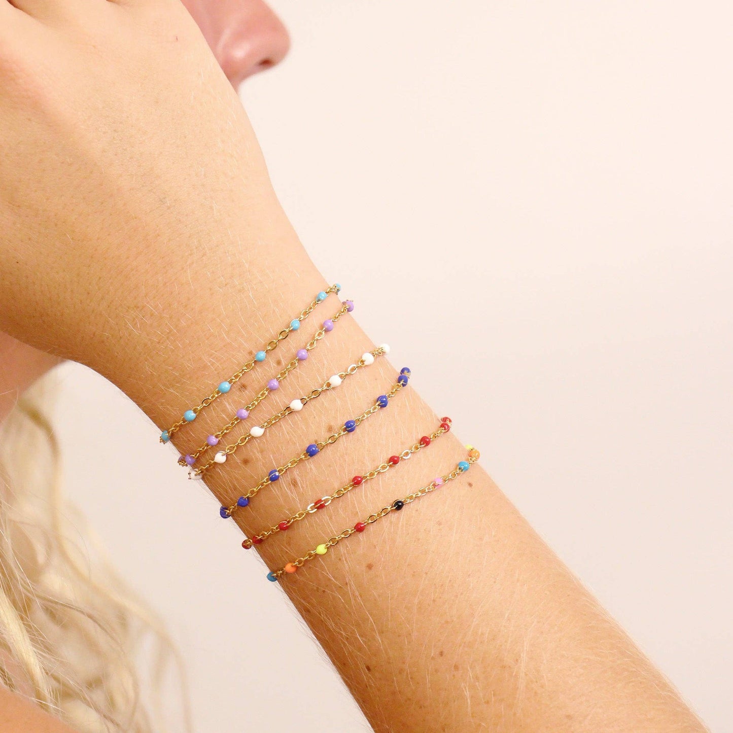 18K Gold PVD Stainless Steel White Confetti Chain Bracelet: Stainless